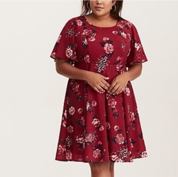 torrid Dresses & Skirts - ❤️4 for $30 Torrid red floral dress size 24
